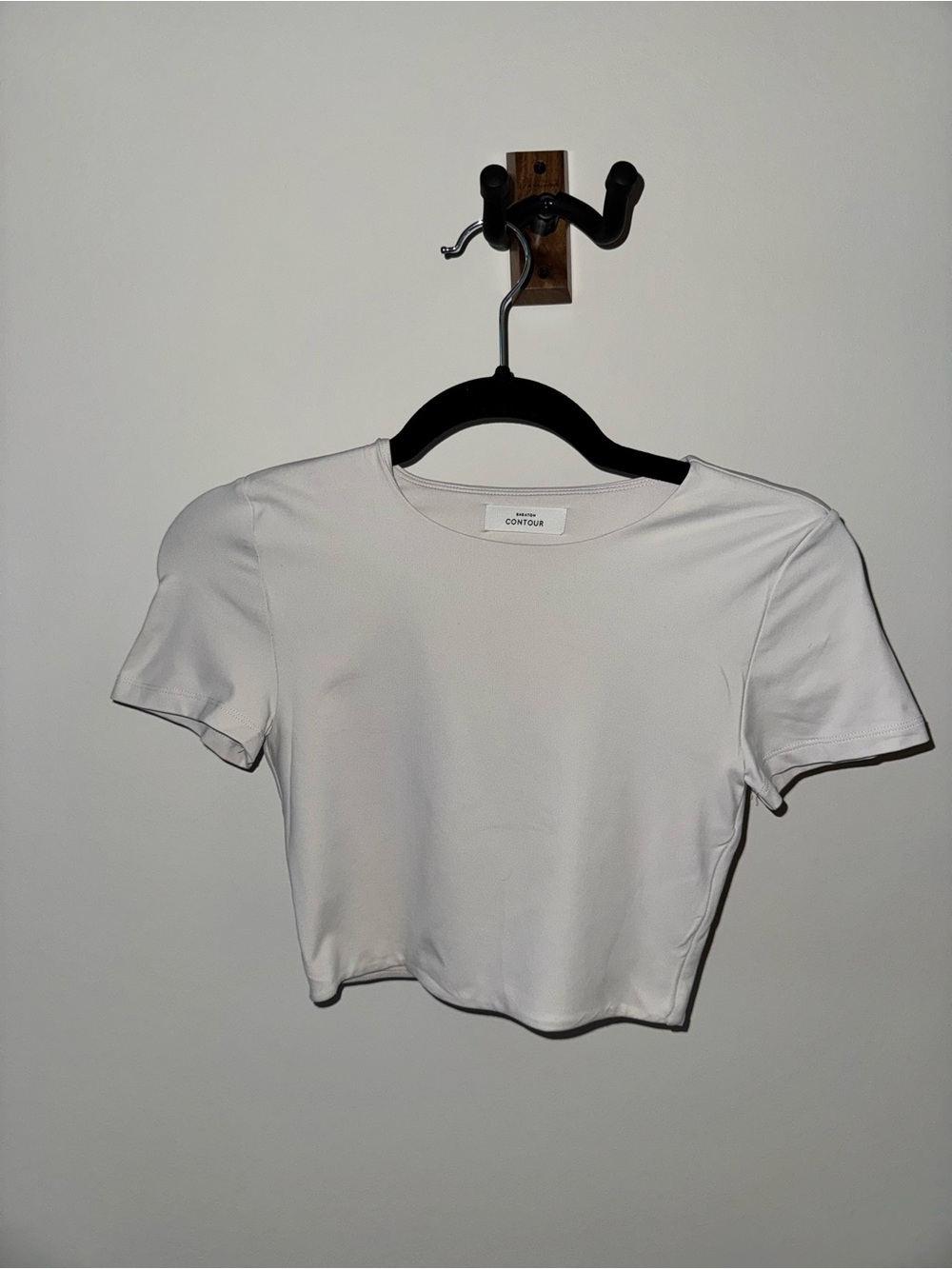 Aritzia Babaton Cropped Crew Tee